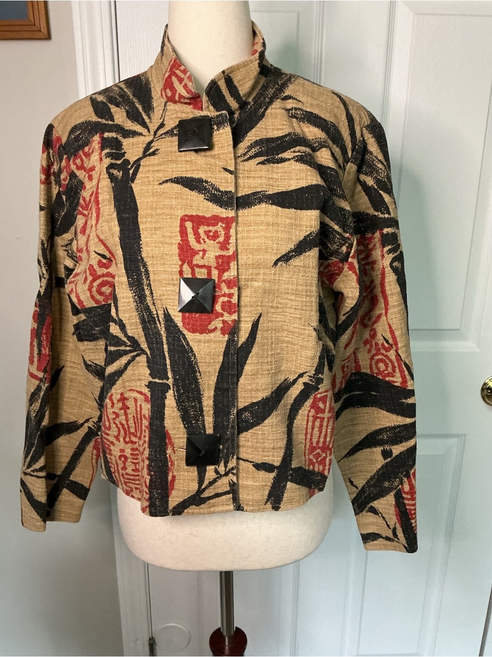 Printed Mandarin Collar Jacket in Tan, Black & Red
